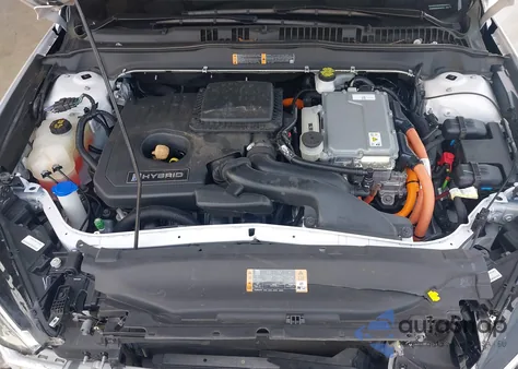 2018 Ford Fusion Hybrid Platinum из США, поврежденный, VIN 3FA6P0RU0JR148779